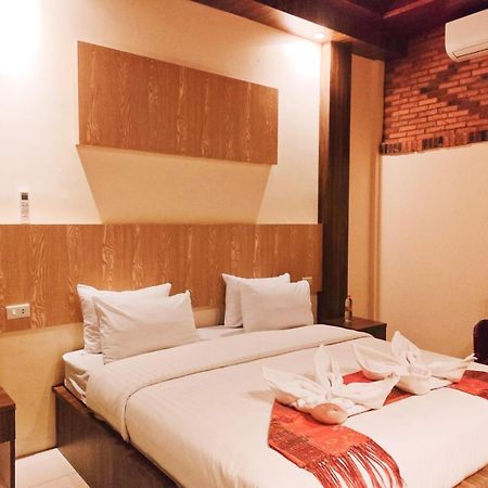 Judita Cottages Tuk Tuk Ngoại thất bức ảnh