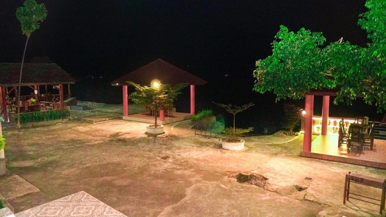 Judita Cottages Tuk Tuk Ngoại thất bức ảnh