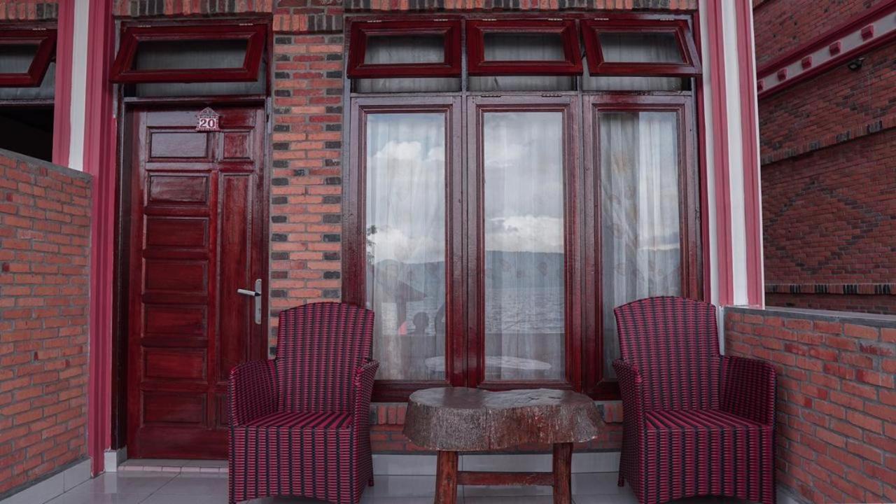 Judita Cottages Tuk Tuk Ngoại thất bức ảnh